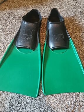 AWESOME FINIS LONG FIN SWIM FINS